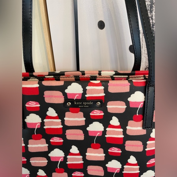 KATE SPADE TAKE THE CAKE BON SHOPPER Large Tote Cupcake Macaron Bag Purse - Picture 2 of 16